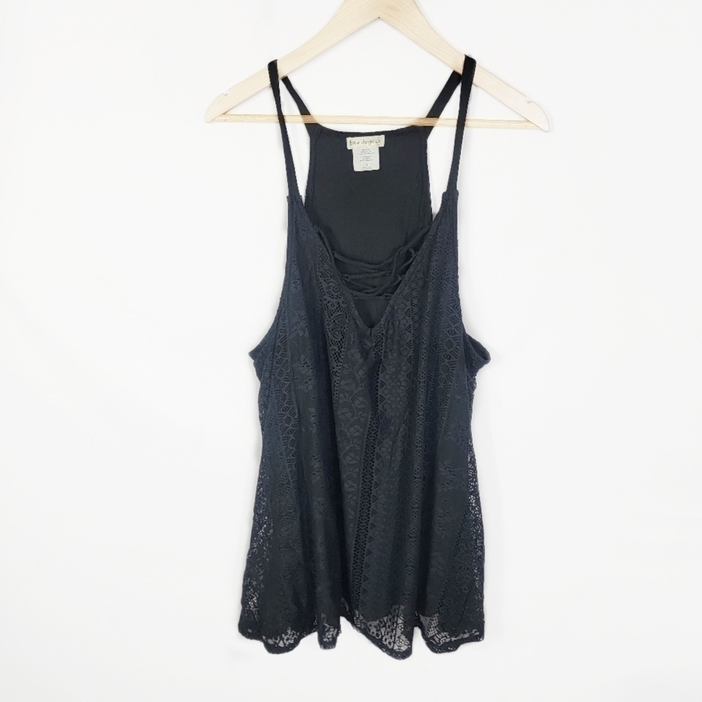 Women's size 3 Love on a hanger top